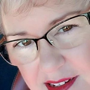 Meet your Posher, Cathy